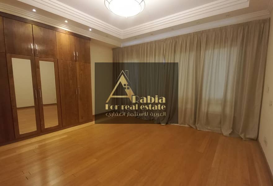 14 b5b6d173-1880-403e-bc97-f082511da0a6. jpg