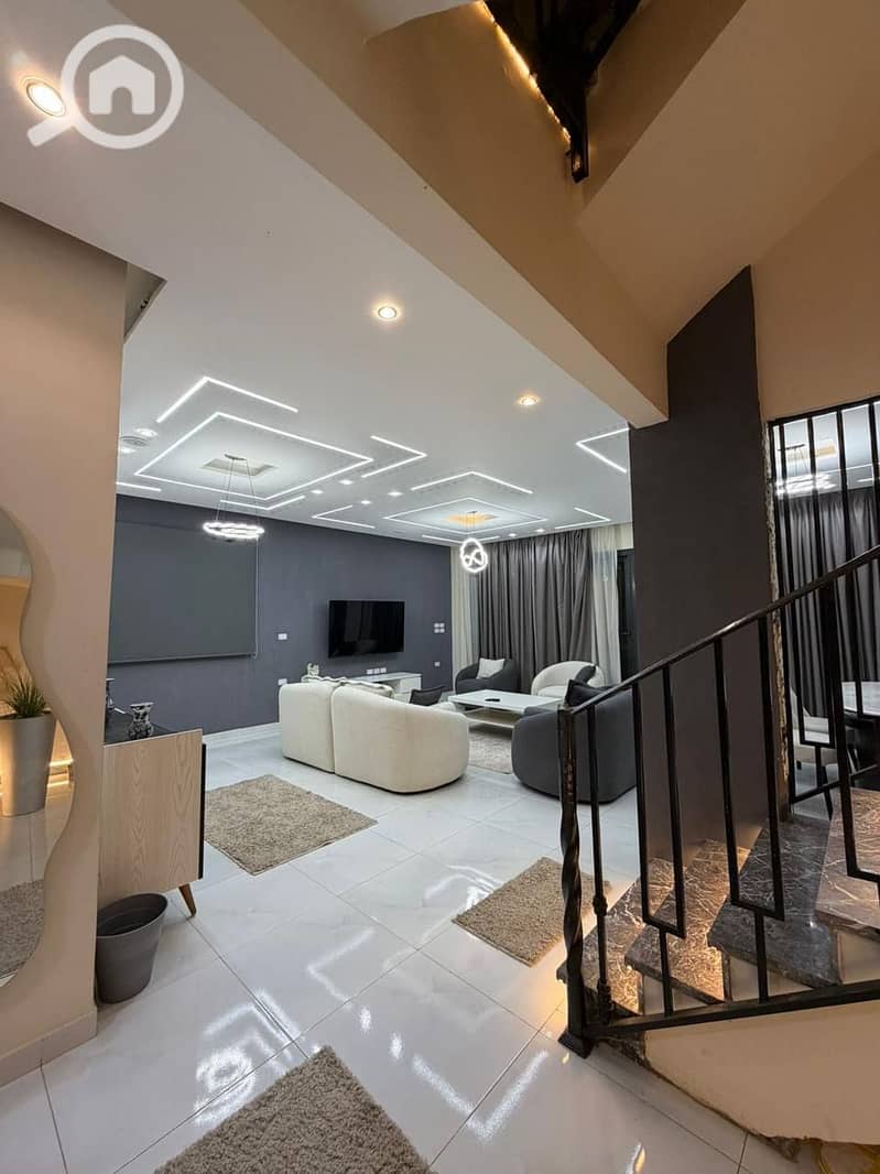 25 c80d7f01-b93a-42c0-924d-26b057d57bf0. jpeg