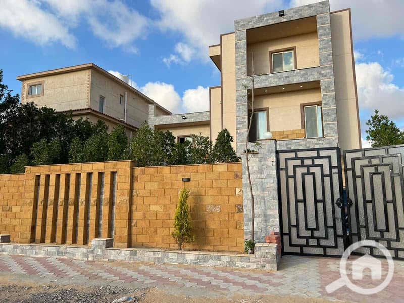 2 2ac6306f-a82d-49eb-aa3c-9ff2344a37d1. jpg