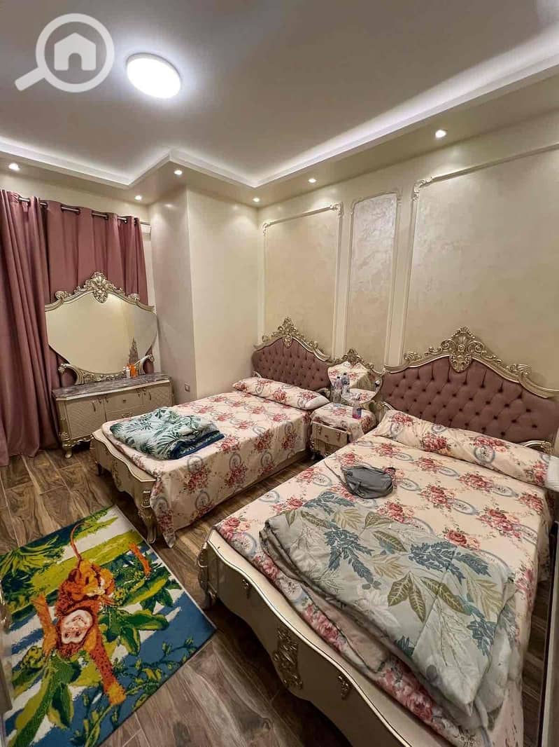 10 8fbd3d9d-89b6-4b55-a9f9-d45737e06775. jpg