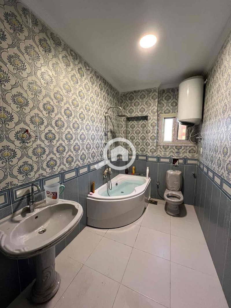 23 d5eab70b-913a-433e-8edb-7b8b452520b9. jpg