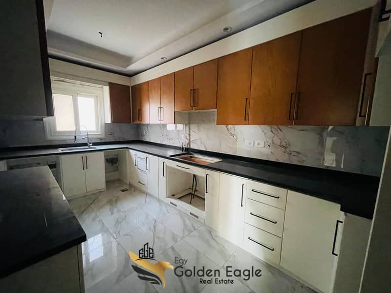 6 605535438_1541010393796154_5650477108901028277_n. jpg