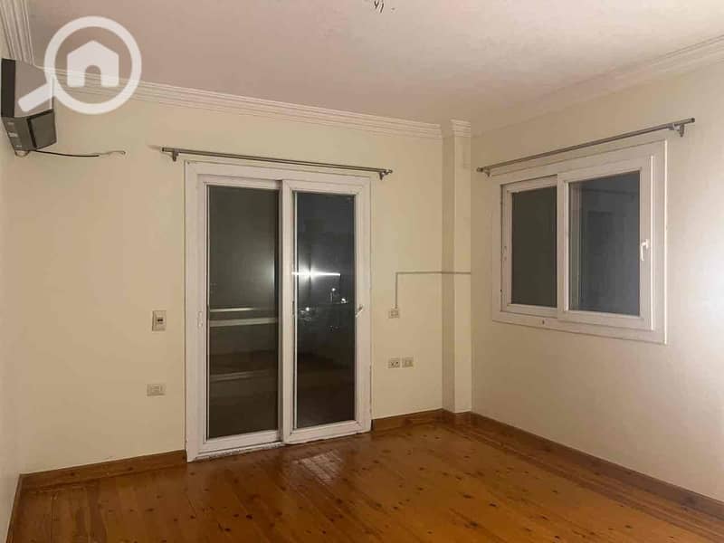 2 b4b383aa-7f4f-461b-a1e8-e5a1017f1943. jpg