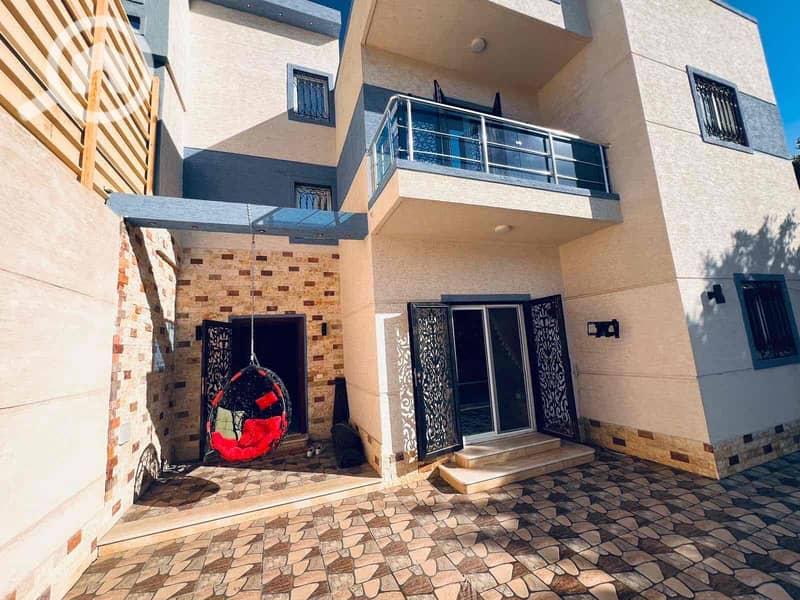 3 aef377ab-4f62-44bb-9fdb-f167e22f6fac. jpg