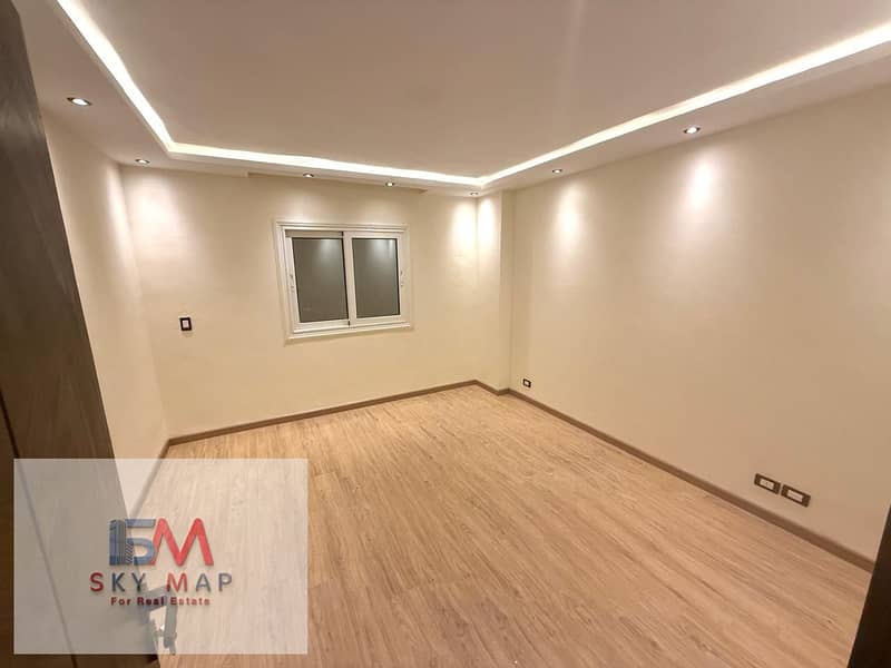 7 0337b4fb-27e4-4744-b6d6-3628aa279460. jpg