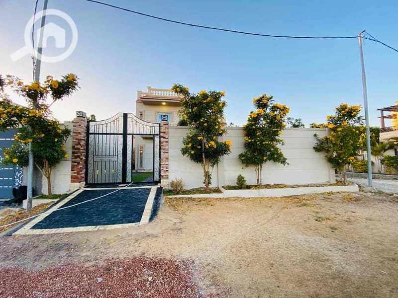 6 8edab3f3-23e5-4b40-8feb-dde7ab474ae7. jpg