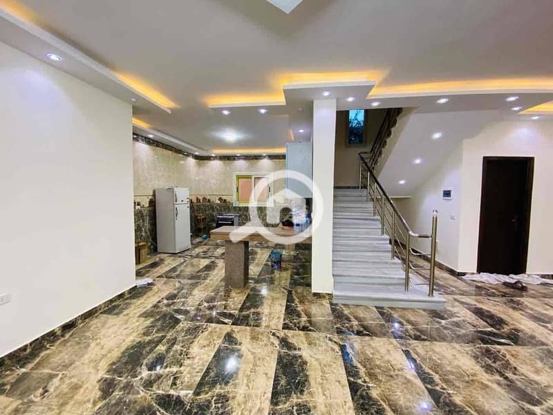 14 981ad00e-75d6-4c8f-ab8a-0b750a0aa89f. jpg