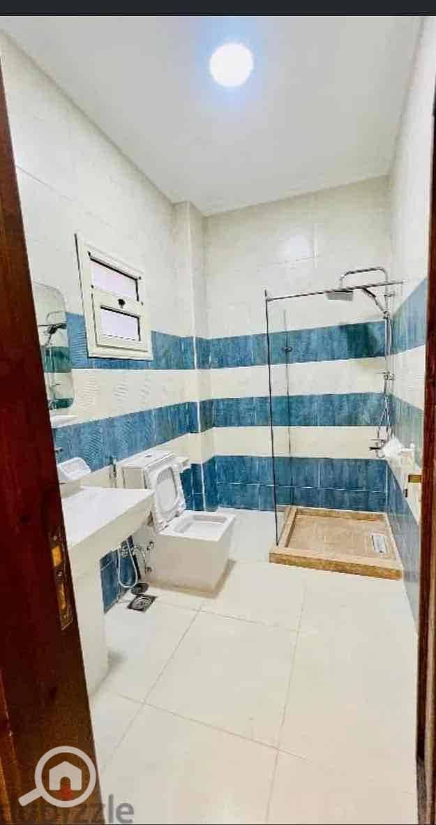 13 b5e29768-bff4-4c4b-b297-8f2fe60f750e. jpg