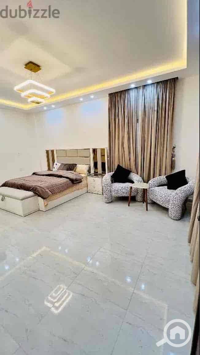 14 b62889ba-fac1-4d05-8eb1-ceba823c8b58. jpg