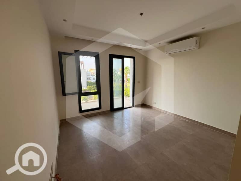 4 Courtyard Sodic 4. jpg