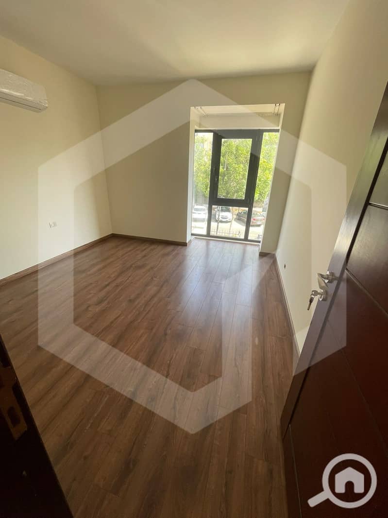 5 Courtyard Sodic 5. jpg