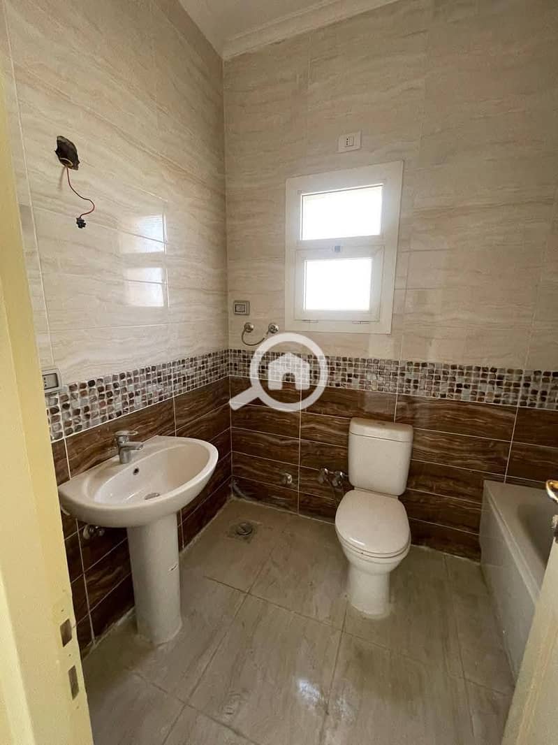 9 603848418_1512255240903047_1005126487579987451_n. jpg