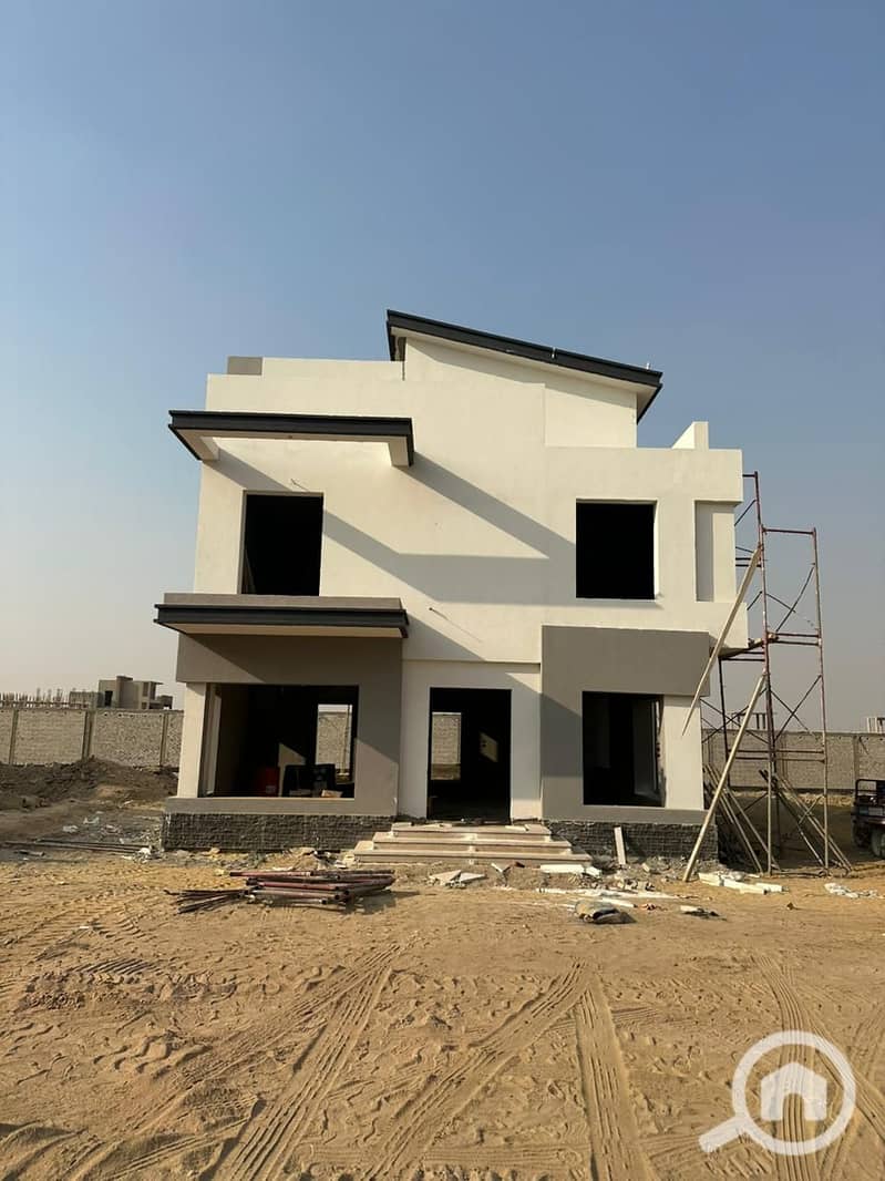 10 45b46418-6ac5-43d2-835b-a16b448ae010. jpg