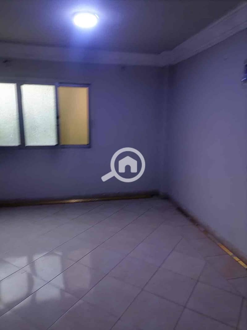 11 e459da18-baf8-45db-b1cb-74b48e26b3fd. jpg