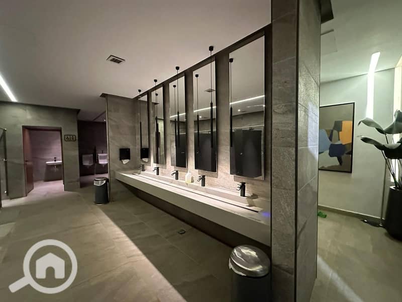 24 WhatsApp Image 2025-12-22 at 5.57. 17 PM (1). jpeg