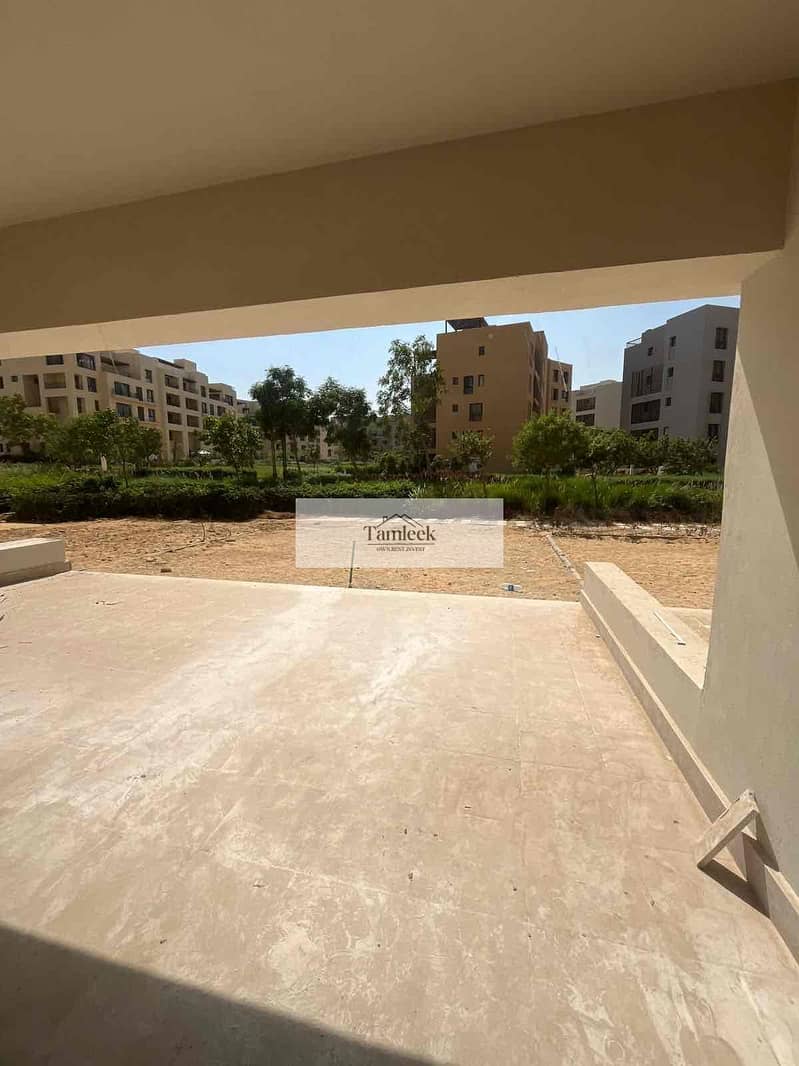 13 f96047bf-5c11-4528-8db6-0af5be81130a. jpg