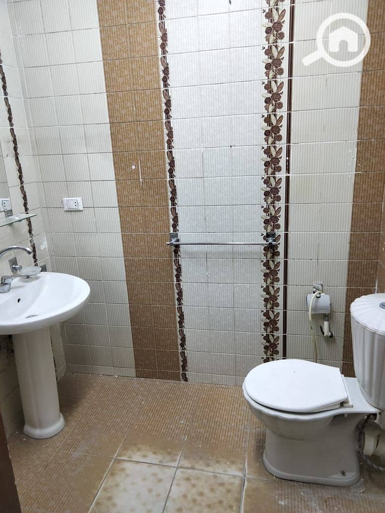 5 WhatsApp Image 2025-12-25 at 12.15. 42 AM (2). jpeg