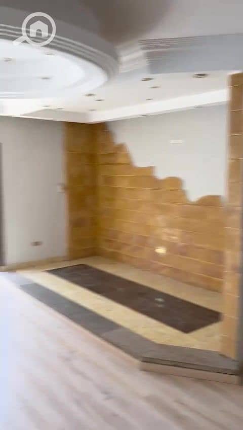 13 WhatsApp Video 2025-12-24 at 6.54. 48 PM_000115. jpg