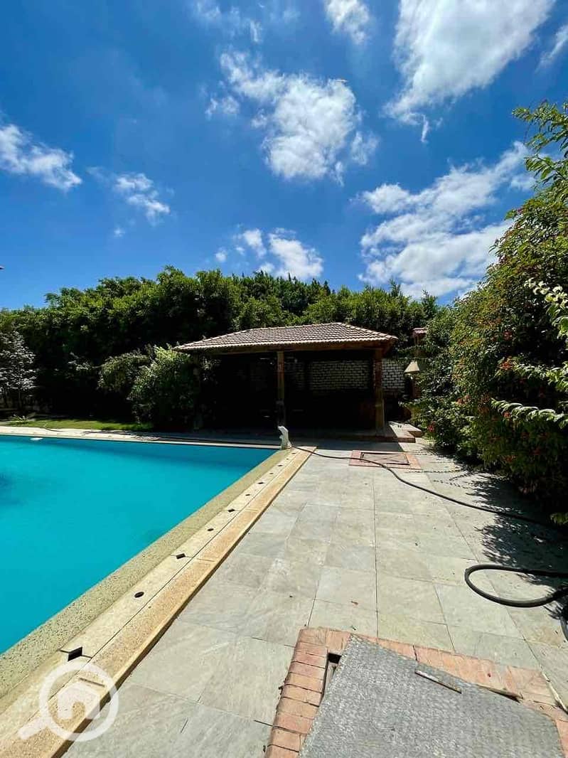 10 fa43bb7e-8e81-4f81-80ab-dbf2ec07d51f. jpg