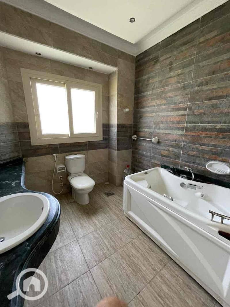 15 7a1a1dd0-2770-4524-8202-fd178c433dbd. jpg