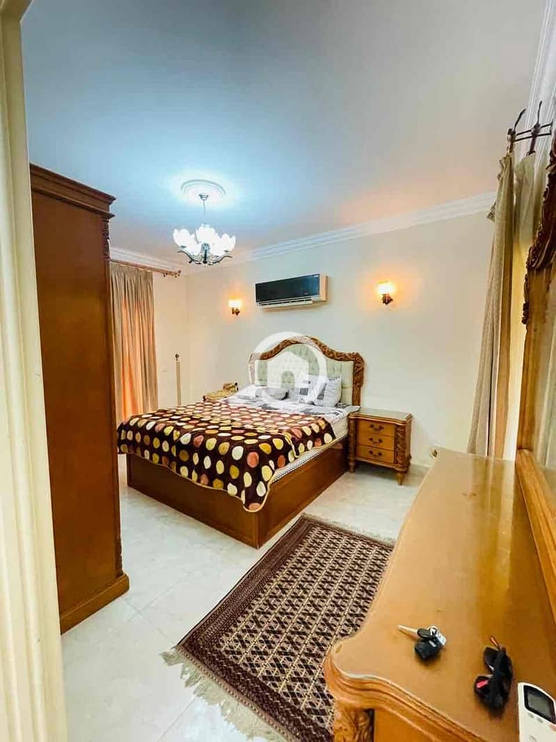 42 468bf893-b0c4-4dda-8f7d-7384d89f9b7d. jpg