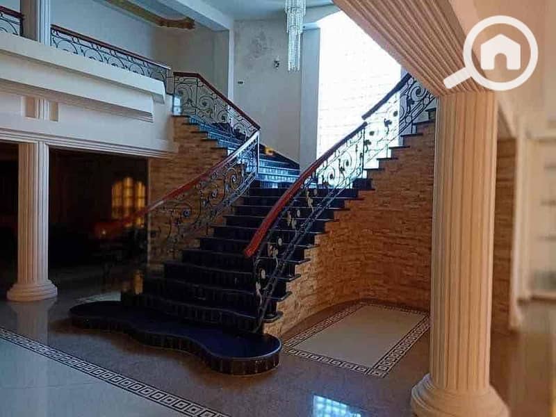 17 22f86334-94c8-4a33-9891-2f6bba351e92. jpg