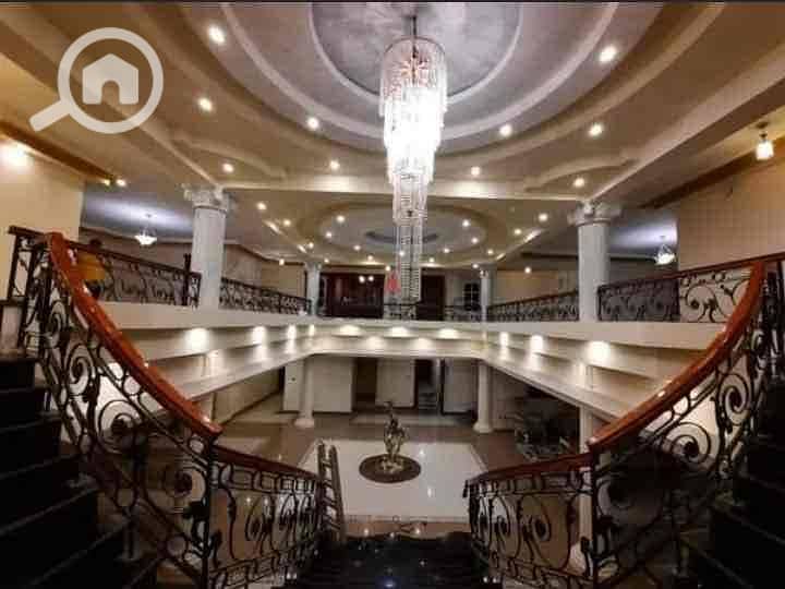 18 0ceb7ae4-cb39-44ef-8280-6c6d29f5fb1b. jpg