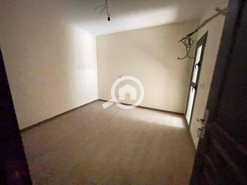 8 1c51ca2e-a118-491b-8488-ce57f7e0bb92. jpg