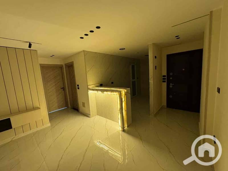 4 c0a40f89-a6d9-402c-b125-371d2f3c4e28. jpg