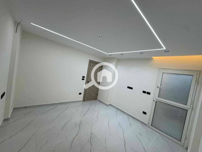 5 9d769c87-7e3a-4a40-a2e5-8dd4857de573. jpg