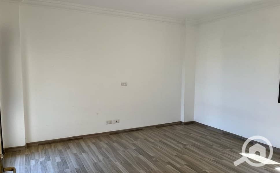 6 c35bede9-77c1-4bfd-b28b-5836e9b00c75. jpeg