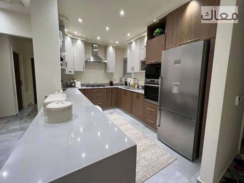 3 4cbd06cd-6f16-459d-80e4-b68804bc3f48. jpg