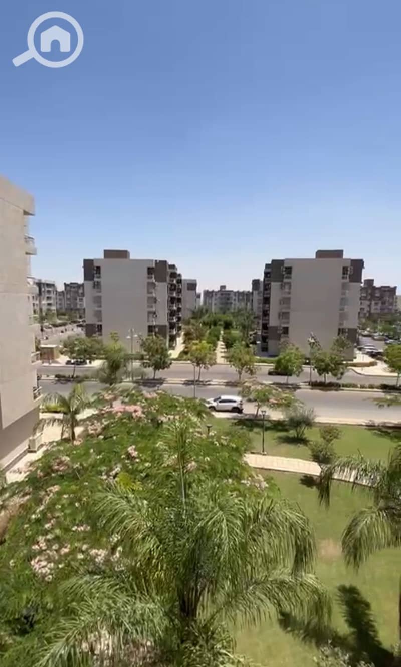 2 002f0d94-eb71-4abe-ba85-de3aa3e9ab29. jpeg