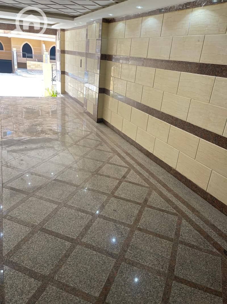 4 WhatsApp Image 2025-10-21 at 11.43. 18_a2c95c9a. jpg