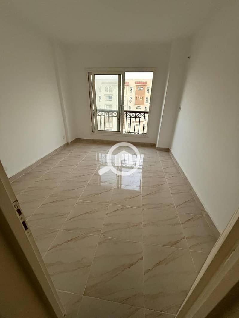 2 70d4421d-2ec1-4acd-927f-5e691f76ea80. jpg