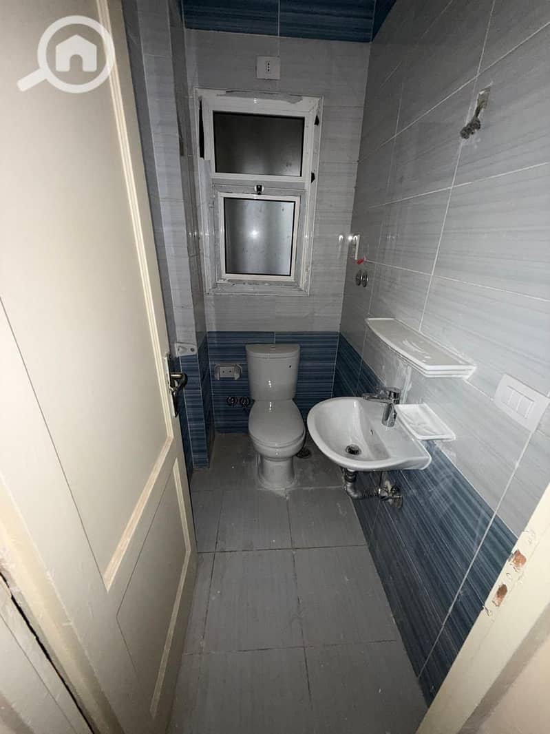 8 c76e9d0a-5956-44ba-bc8d-929151491eed - Copy. jpg