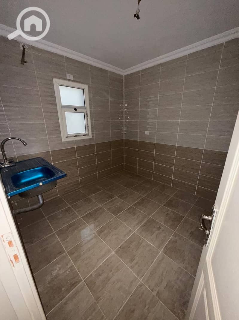 13 57adb4eb-ebf2-4323-8178-462e51fd9114. jpg