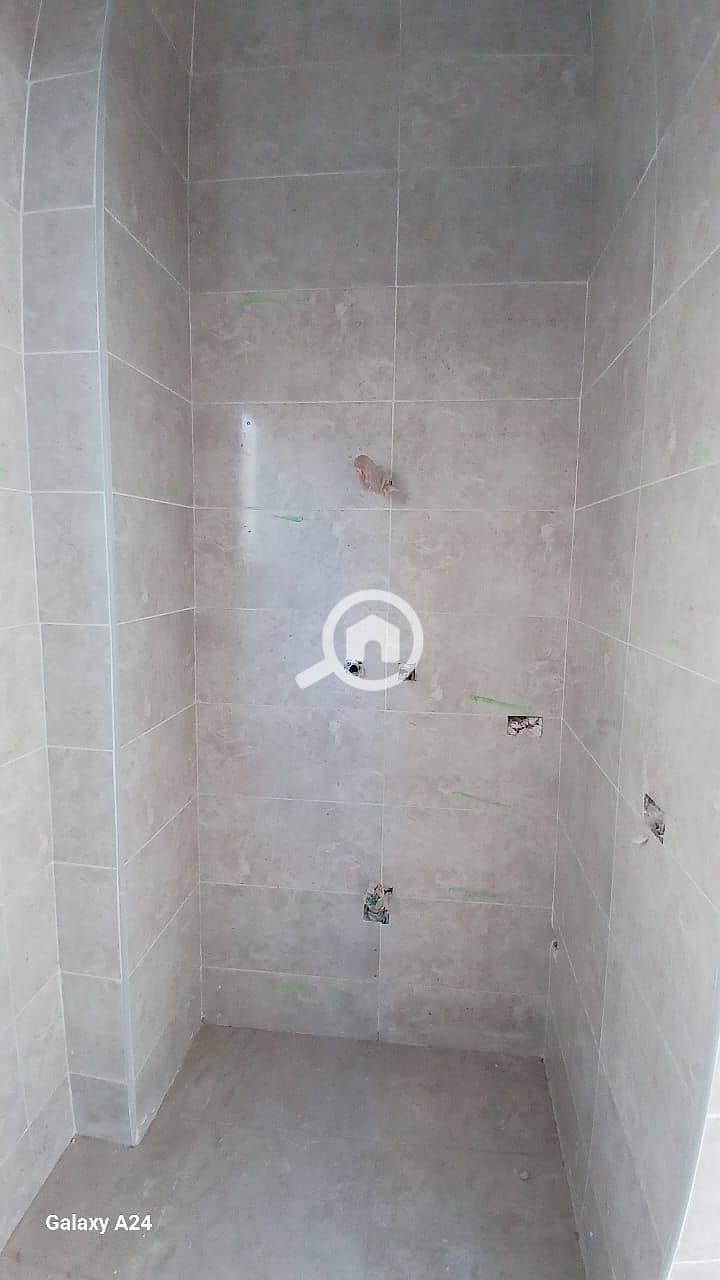 10 WhatsApp Image 2025-10-21 at 11.53. 00_846fea42. jpg