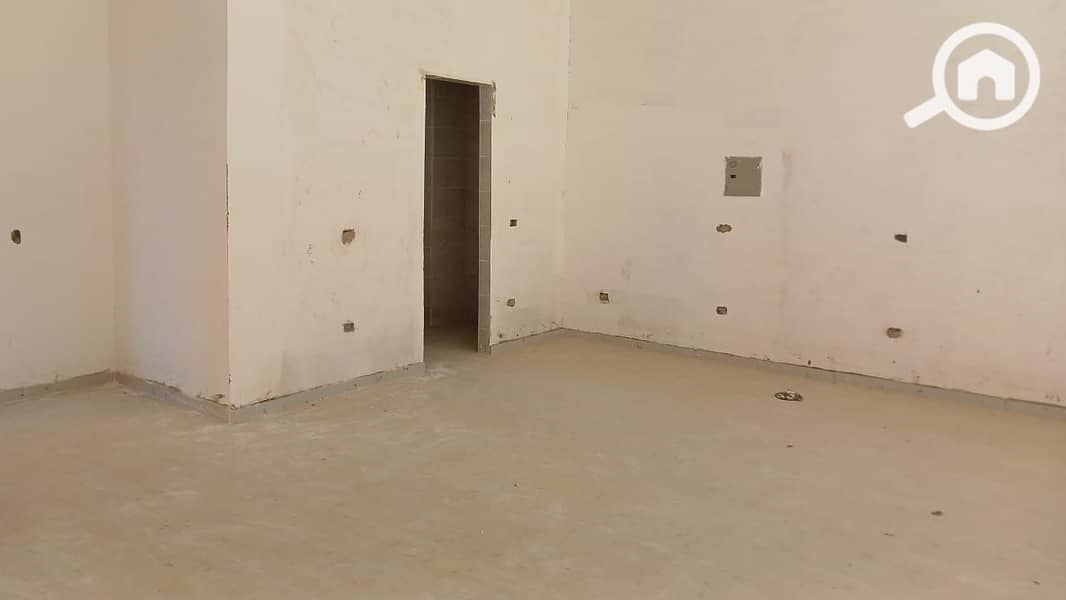 15 WhatsApp Image 2025-10-21 at 11.53. 01_e7e1a5d8. jpg