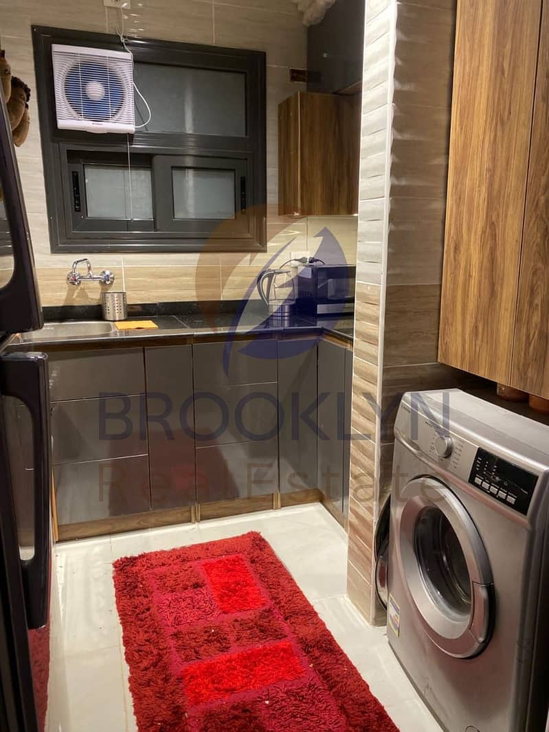 14 f2211bda-3a0e-4a6c-bb78-a34620964828. jpeg