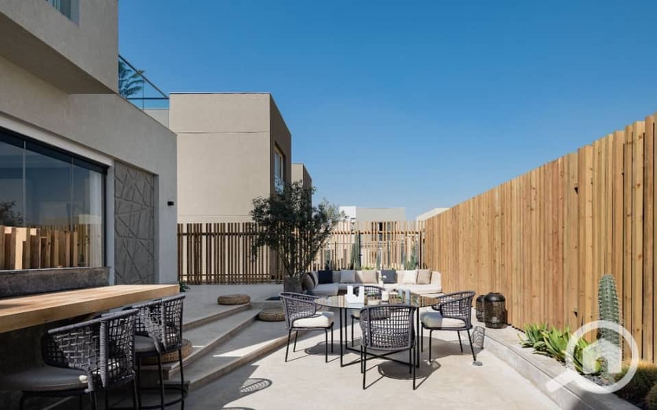 10 WhatsApp Image 2025-12-02 at 1.47. 55 PM. jpeg