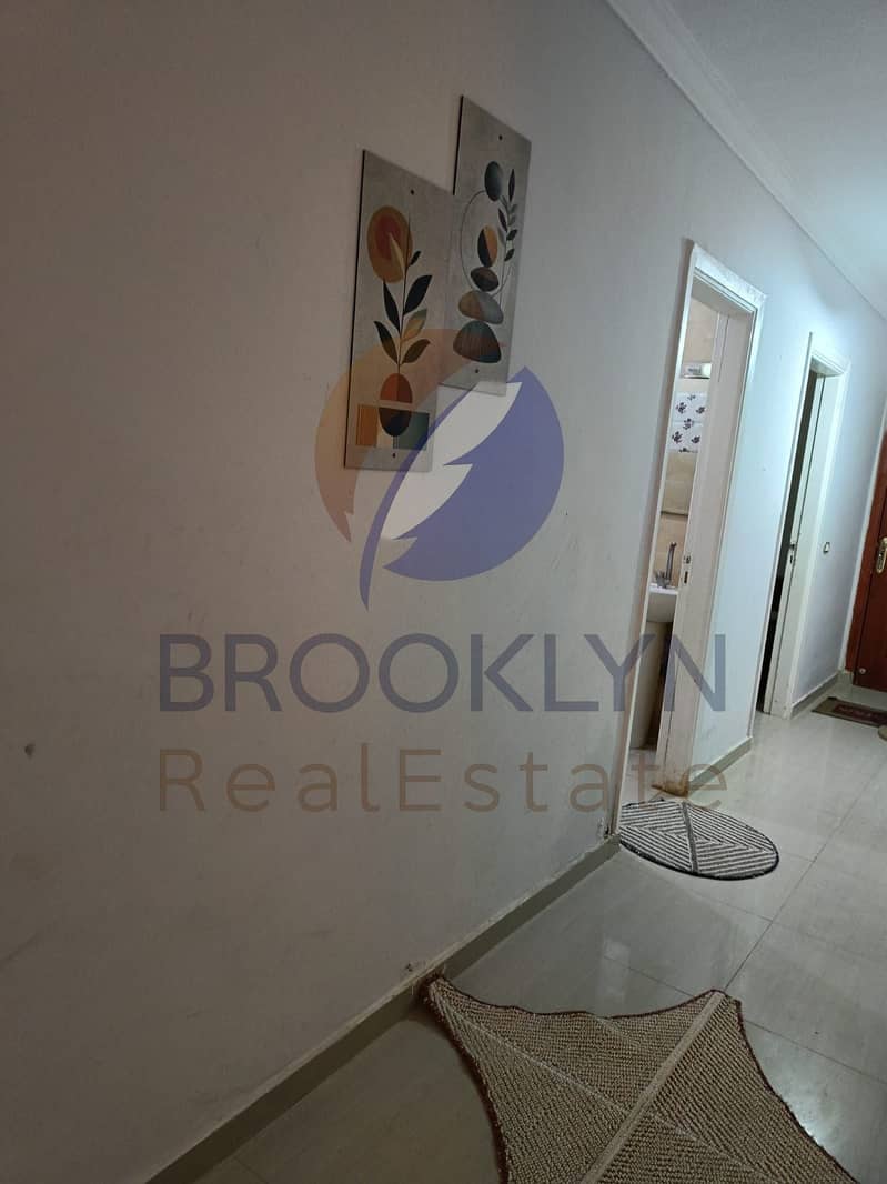 22 594fa1b5-eb1f-465a-8b56-0dd6d7ede252. jpeg