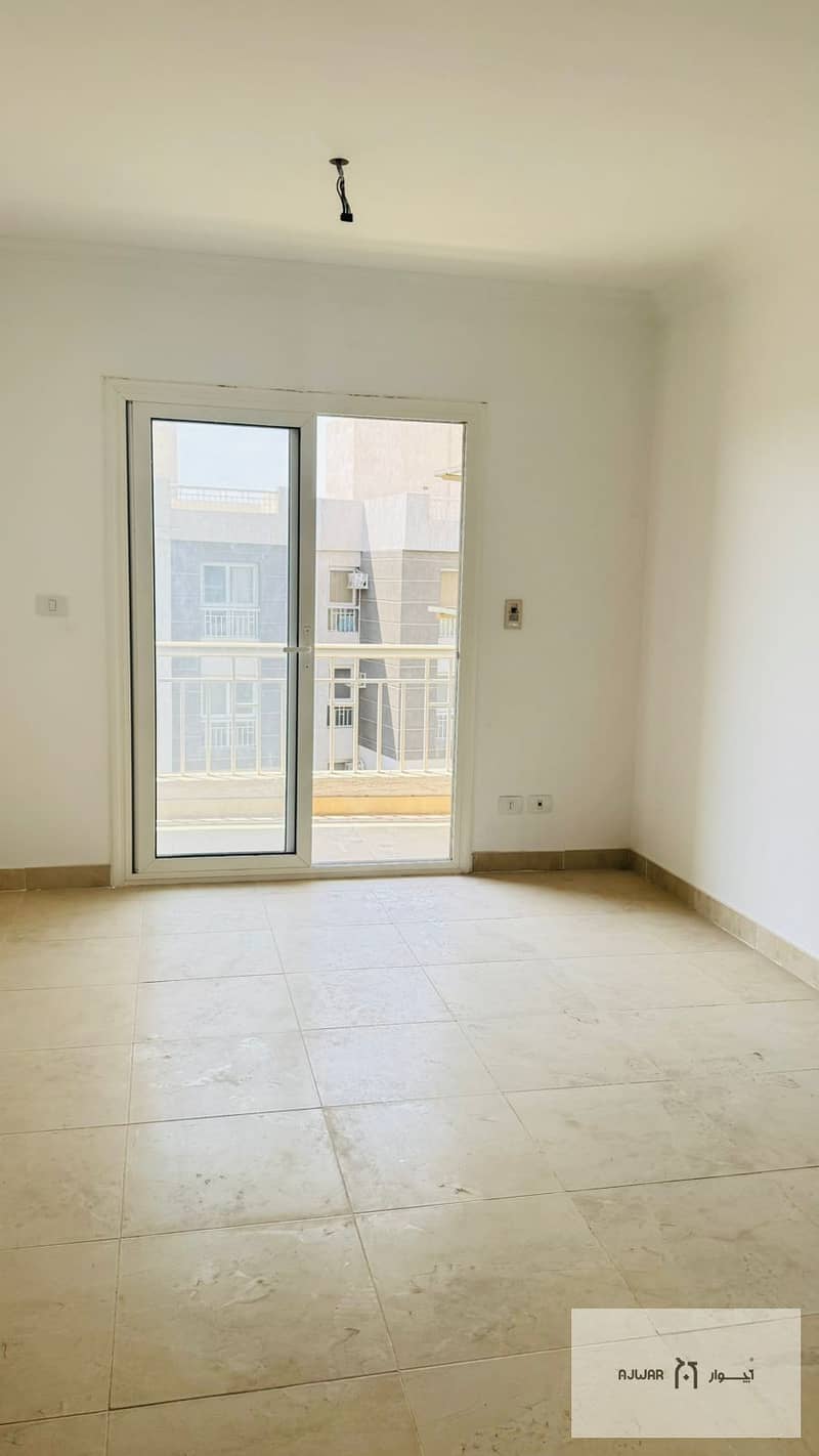 9 abcd1d2b-4ccb-4bf7-b1e0-30409064236a. jpg