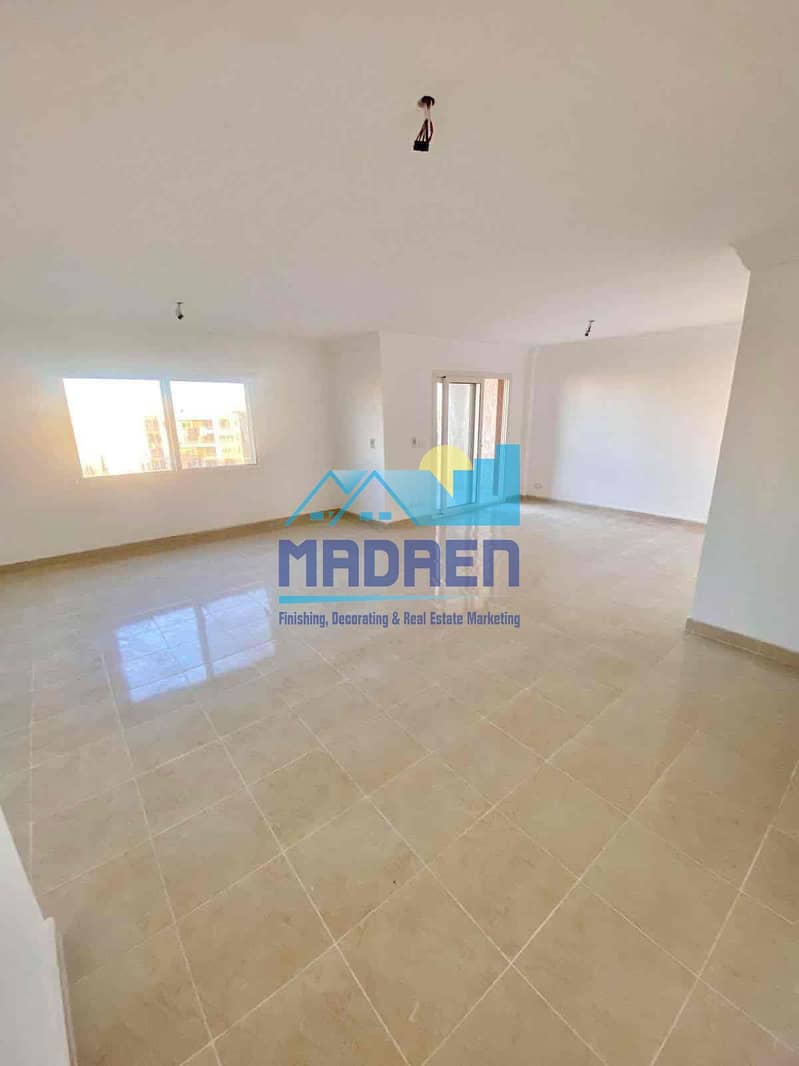 8 edfdf270-15bd-41ed-bff2-dc7e76bbf0e5. jpg