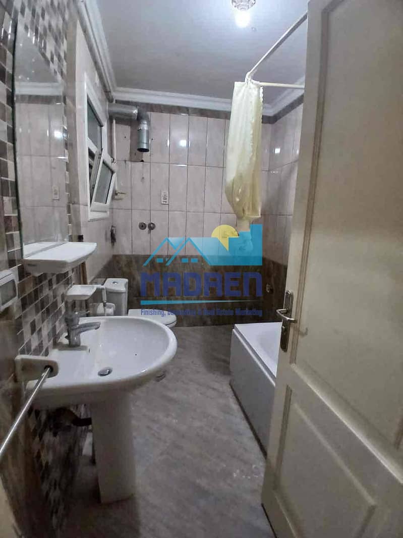 7 61c64a35-965c-48f5-b689-e56658a272cc. jpg