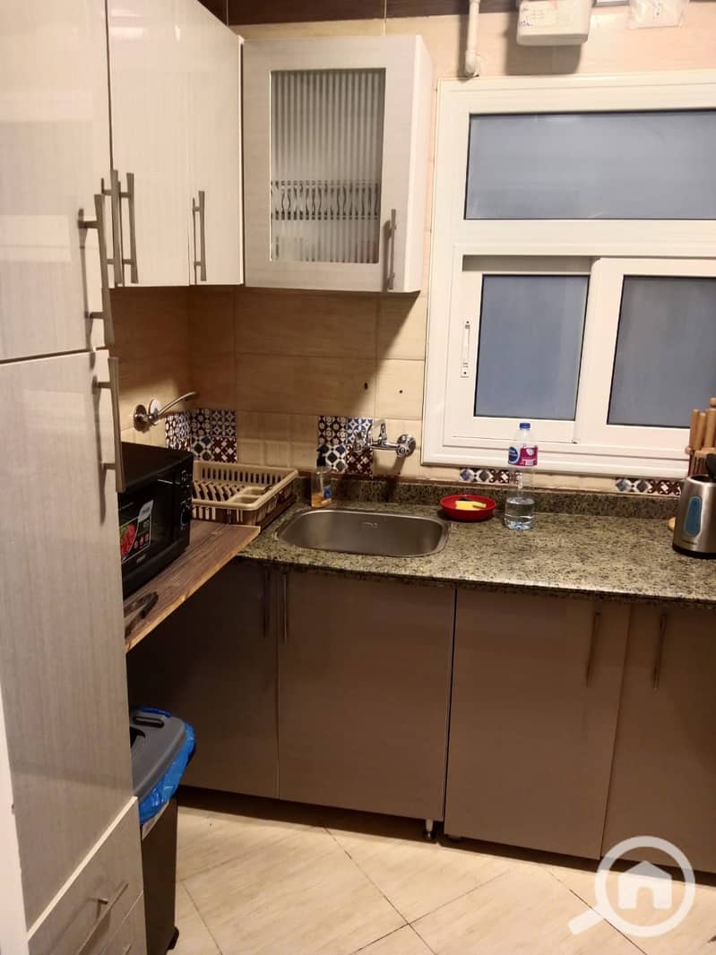 7 7658d0c1-f24d-4579-8842-19e774182da5. jpg