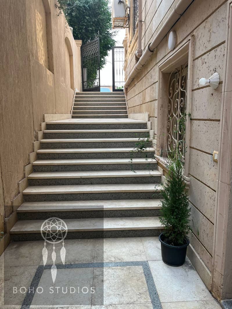 9 32da3be3-75fc-4660-ad38-72d3f837617b. jpg