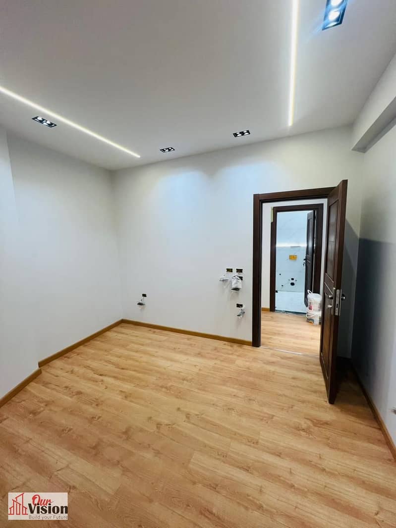 4 WhatsApp Image 2025-12-25 at 1.03. 28 PM(2). jpeg