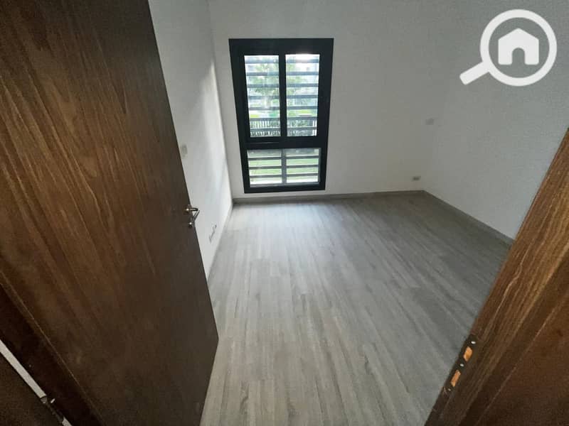 3 4371a876-9e20-452c-ad70-196c9c02aa7b. jpg