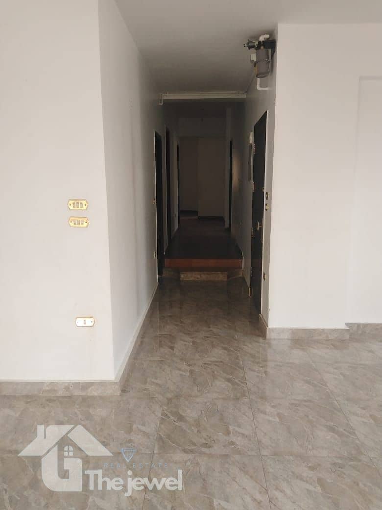 5 WhatsApp Image 2025-12-25 at 1.01. 23 PM (2). jpeg